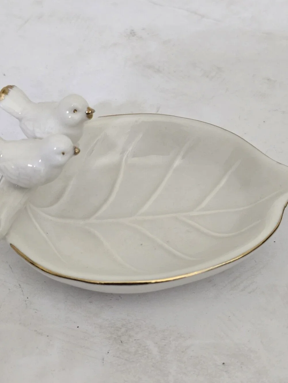 vintage PIER 1 imports Trinket Tray Two Birds Porcelin White Gold Trim